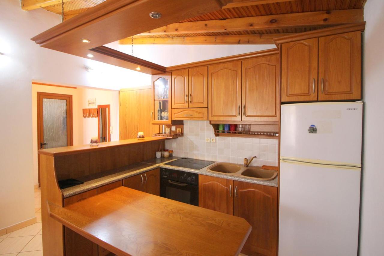 Alex Apartments Sarandë Eksteriør billede