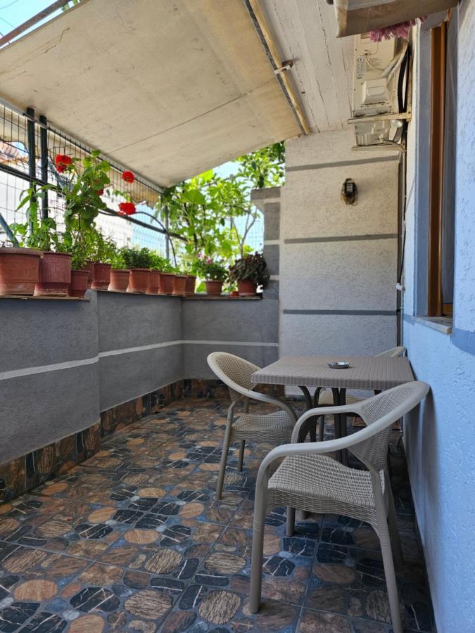 Alex Apartments Sarandë Eksteriør billede