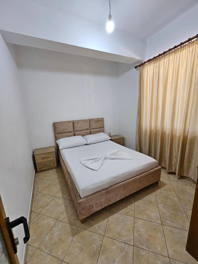 Alex Apartments Sarandë Eksteriør billede