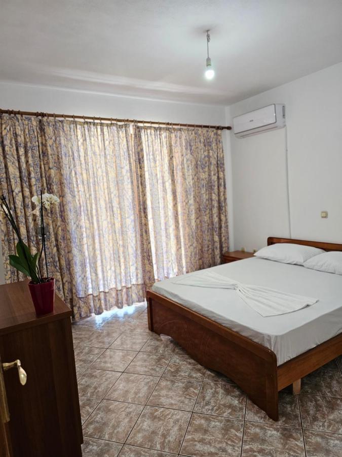 Alex Apartments Sarandë Eksteriør billede